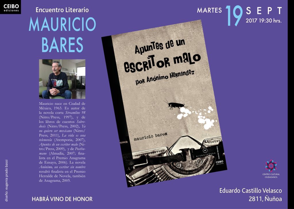 Mauricio Bares, escritor mexicano, junto a la portada del libro Apuntes de un Escarabajo Mínimo