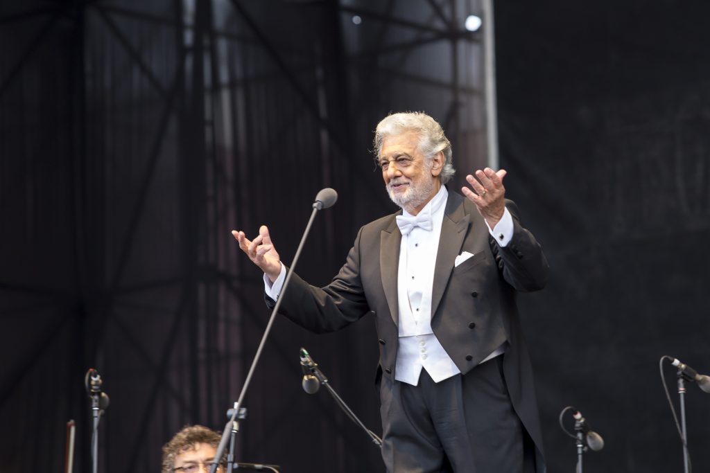 Plácido Domingo Fiebre Media - CorpArtes