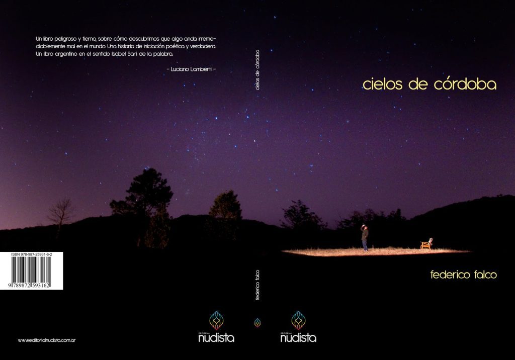 Portada del libro Cielos de Córdoba con silueta de árboles contra cielo nocturno estrellado y luz naranja