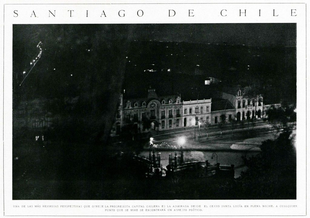 Edificio de la Universidad de Chile iluminado noctonalmente en Santiago, 1921, época de la expulsión de Carlos Vicuña