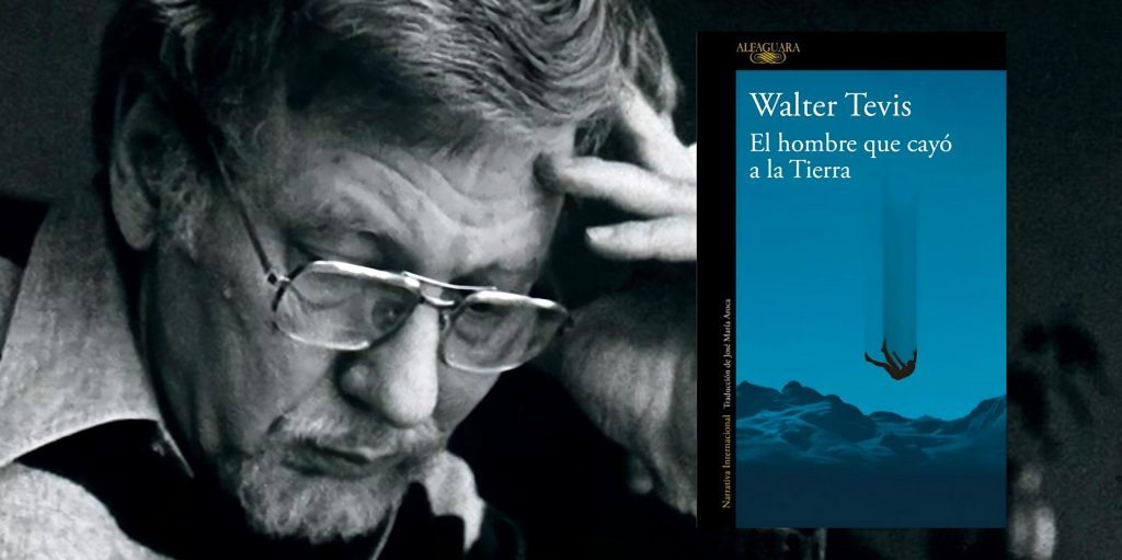Walter Tevis con gafas y la mano en la cabeza, junto a la portada de su novela El hombre que cayó a la Tierra