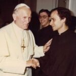 Juan Pablo II y León XIV